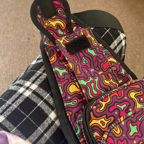 Boogie T bag. Holds a lot. - Picture 4 of 5